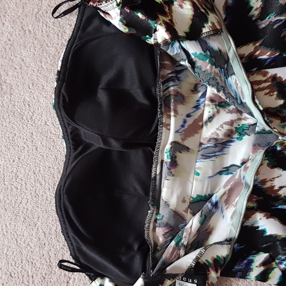 Snap Strapless Abstract Pattern Party Mini Dress - Picture 5 of 8